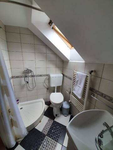 Фото номера Дом с 3 спальнями Гостевой дом Casa Lucky г. Рышнов 77