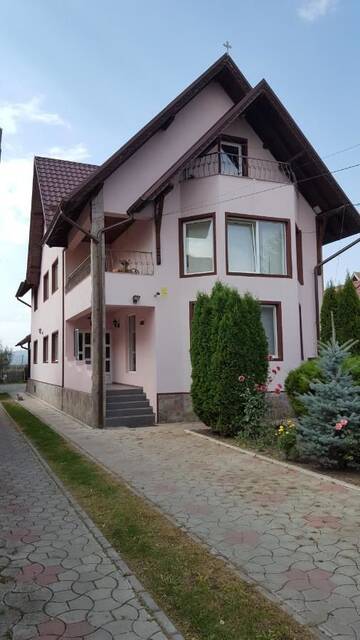 Фотографии Гостевой дом Casa Maria Roses г. Рышнов (Румыния) №1 Фото Гостевой дом Casa Maria Roses г. Рышнов 1