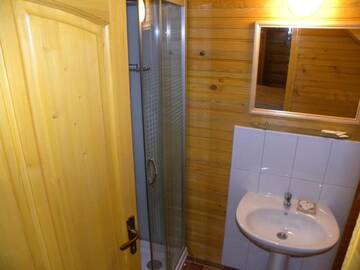 Фото номера Улучшенное шале Лоджи Farmhouse Rosehip Romania Brasov г. Рышнов 10