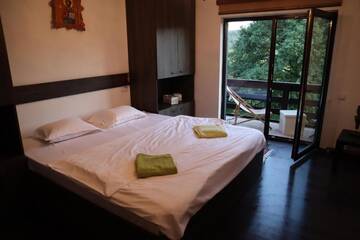 Фото номера Шале с 3 спальнями Шале Cosy Forest Chalet г. Рышнов 38
