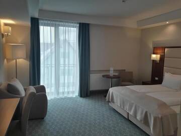 Фото номера Семейный номер (для 2 взрослых и 1 ребенка) Отель Radsor Hotel г. Рышнов 6