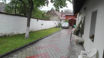 Фото номера Дом с 3 спальнями Гостевой дом Casa de oaspeți " Rodica" г. Рышнов 10